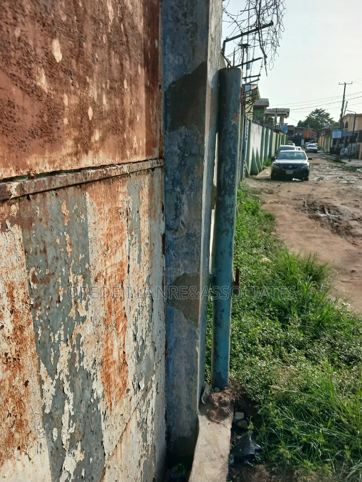 A Standard Half Plots in the Heart of Ogba.