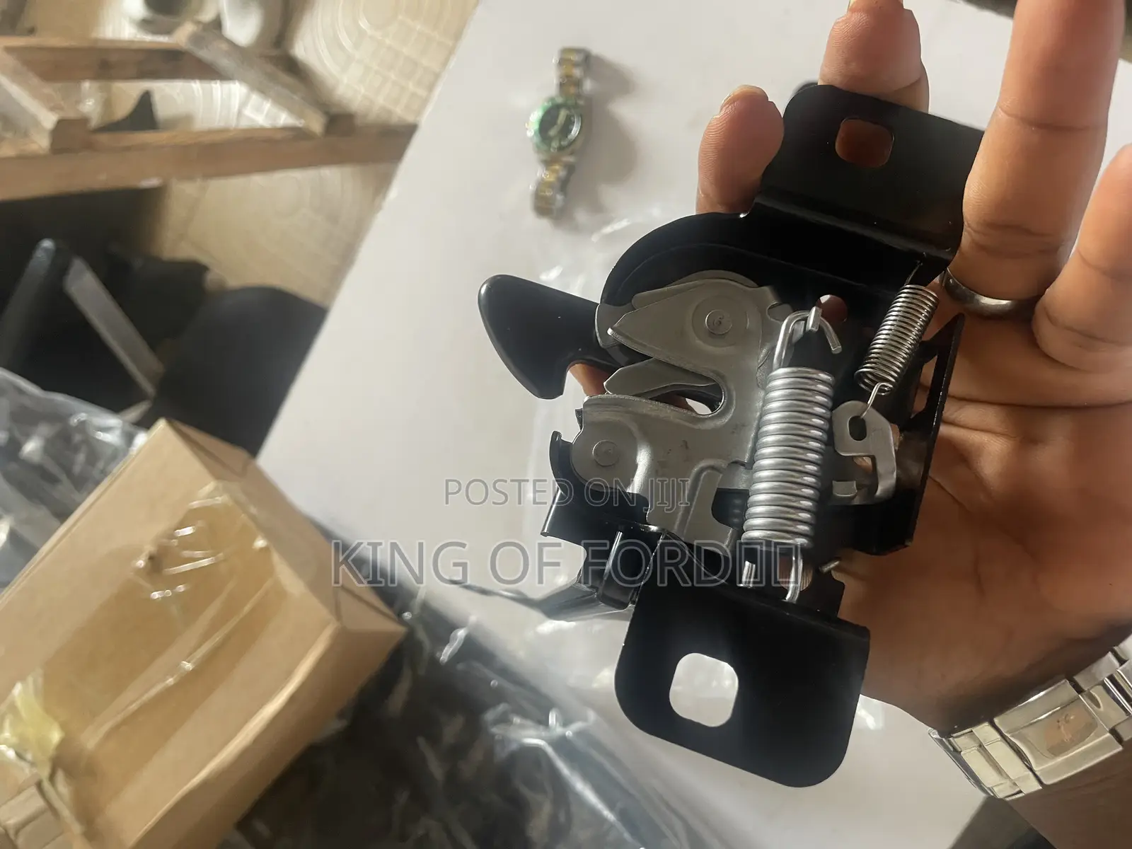 Dodge Challenger 2020 Bonnet Lock