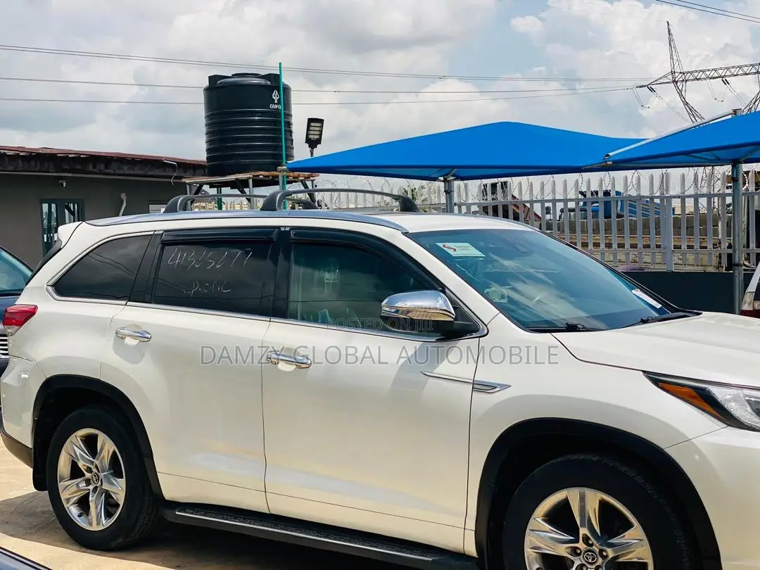 Toyota Highlander 2019 White