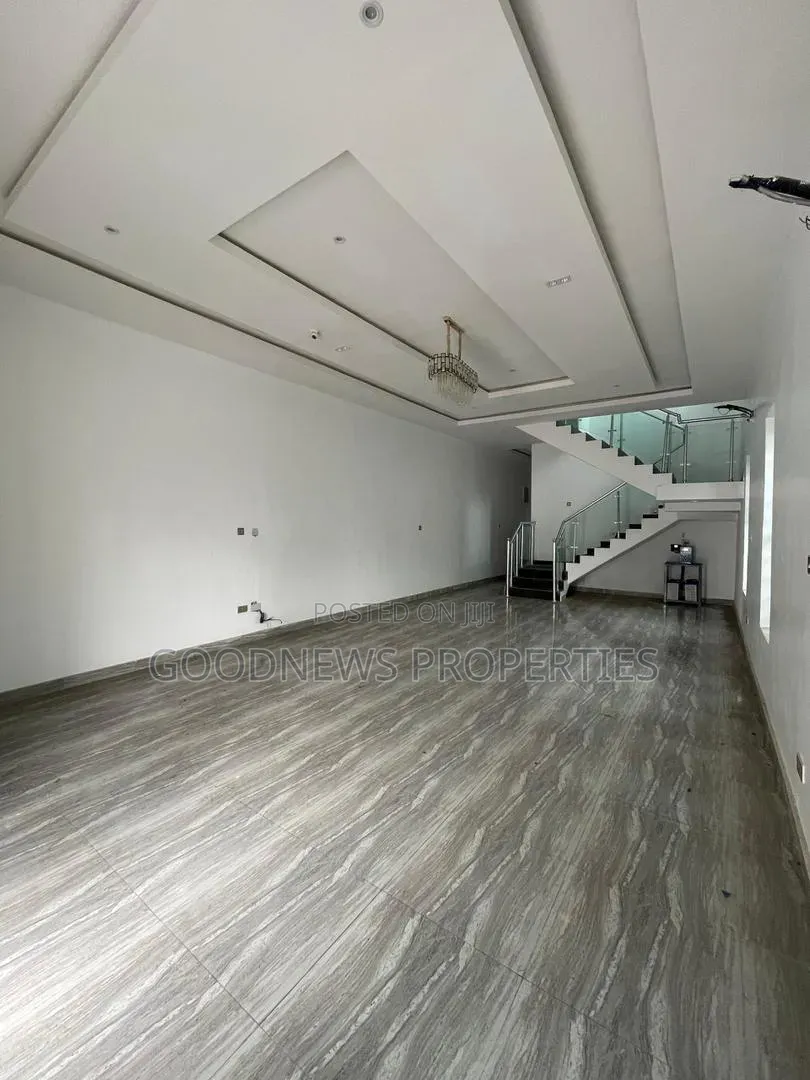 4bdrm Duplex in Ologolo for rent