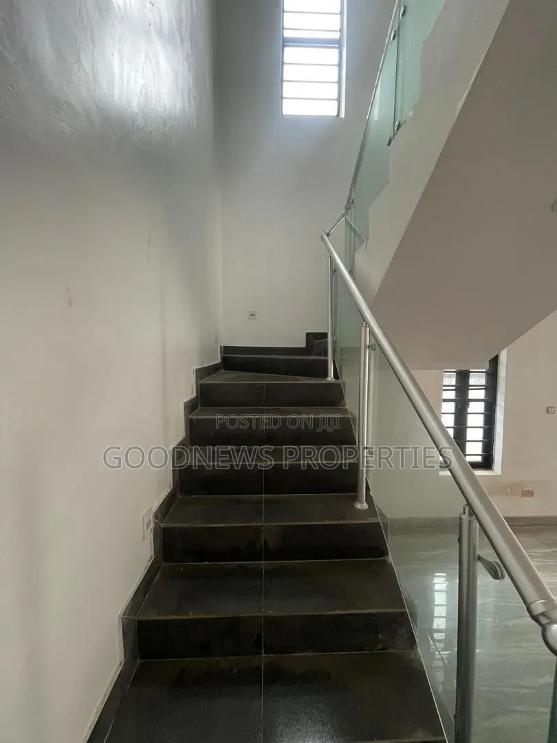 4bdrm Duplex in Ologolo for rent
