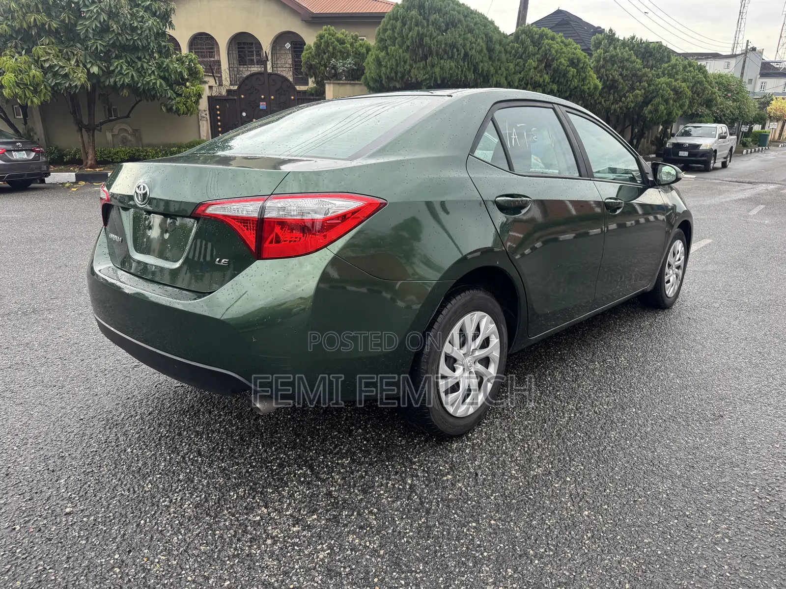 Toyota Corolla LE 4dr Sedan (1.8L 4cyl CVT) 2015 Green