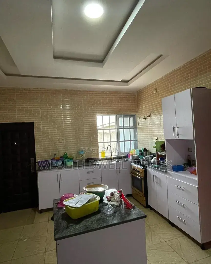 4bdrm Bungalow in Aye Community Oda, Akure for sale