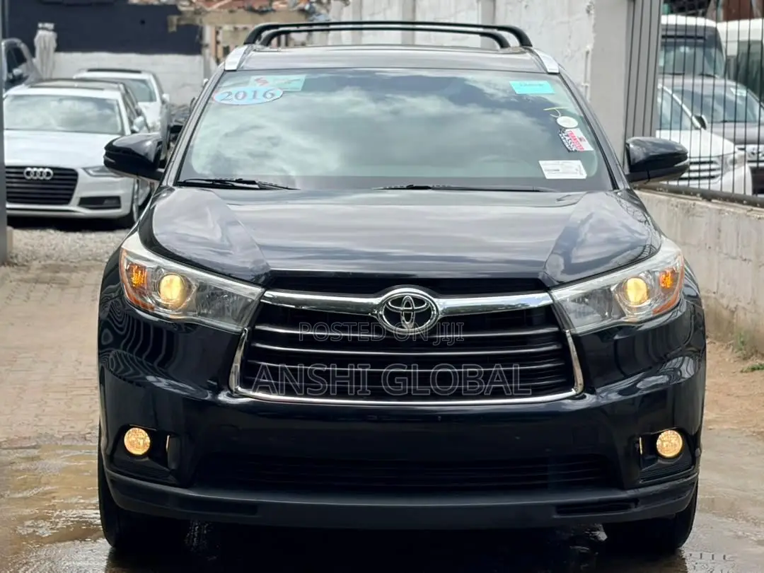 Toyota Highlander XLE V6 4x2 (3.5L 6cyl 6A) 2016 Black