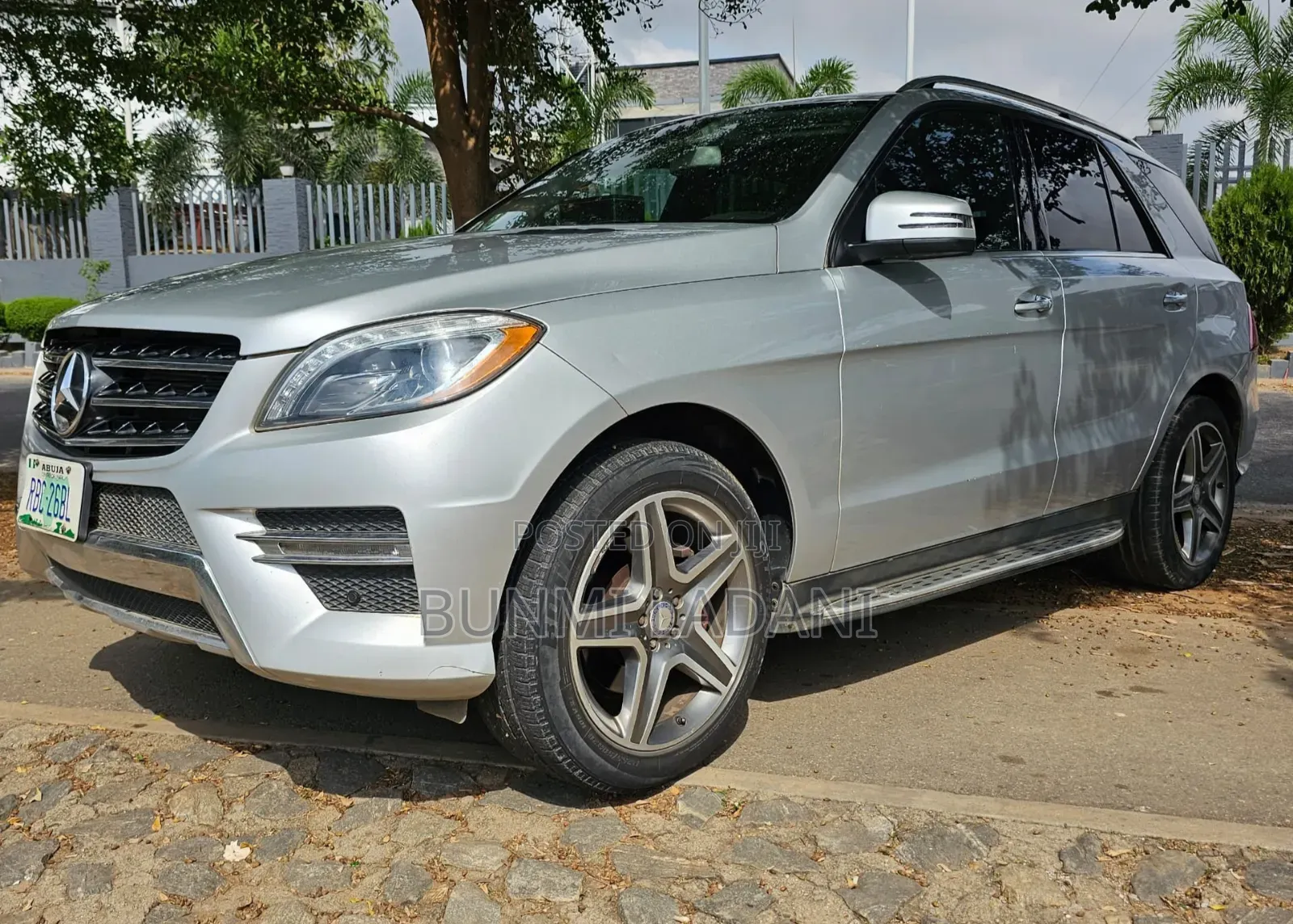 Mercedes-Benz M Class ML350 4MATIC 4dr SUV AWD (3.5L 6cyl 7A) 2015