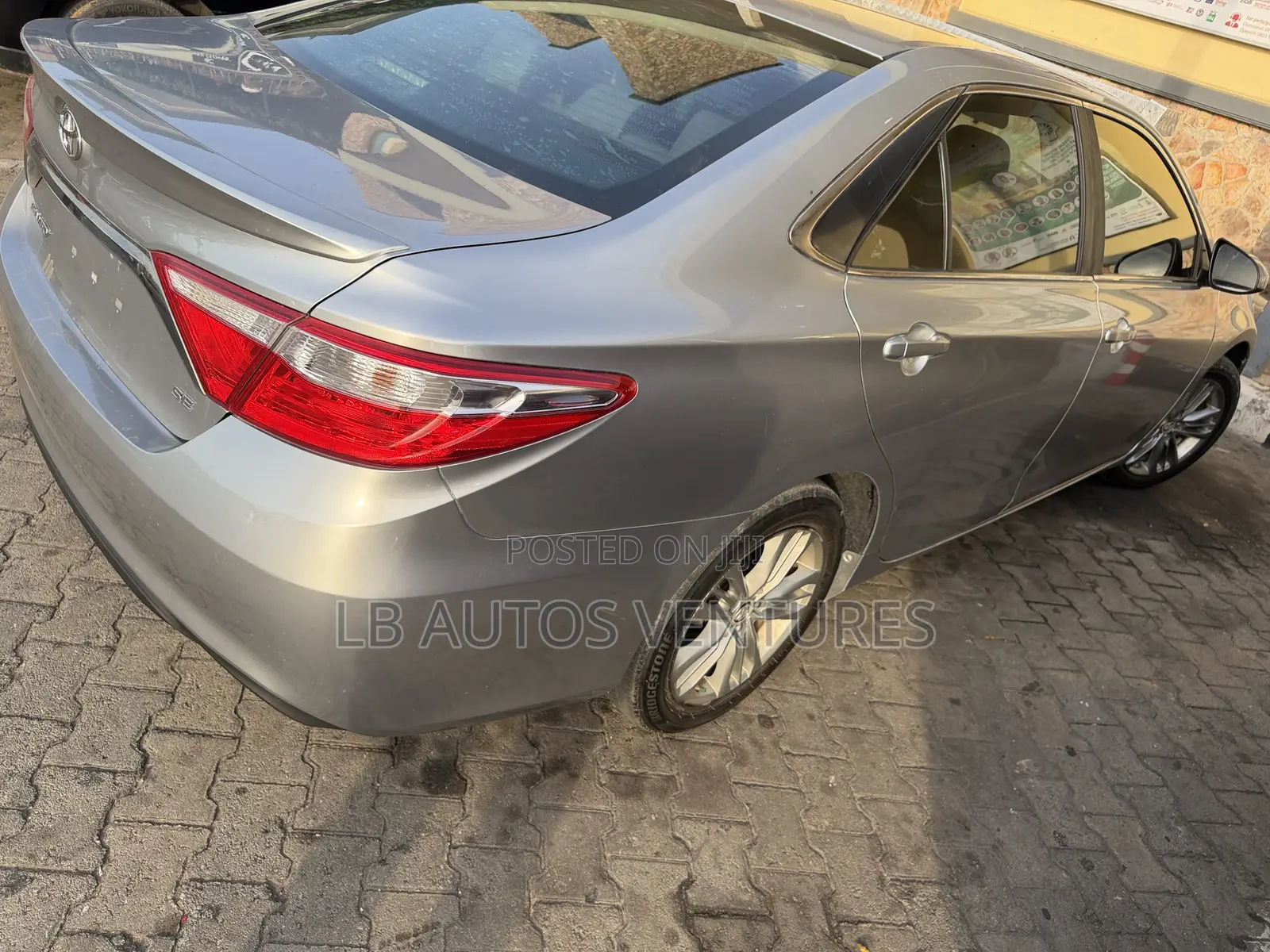 Toyota Camry 2016 Silver
