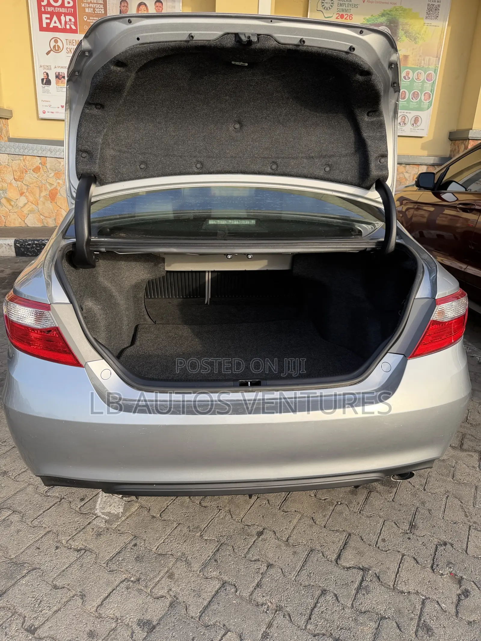 Toyota Camry 2016 Silver