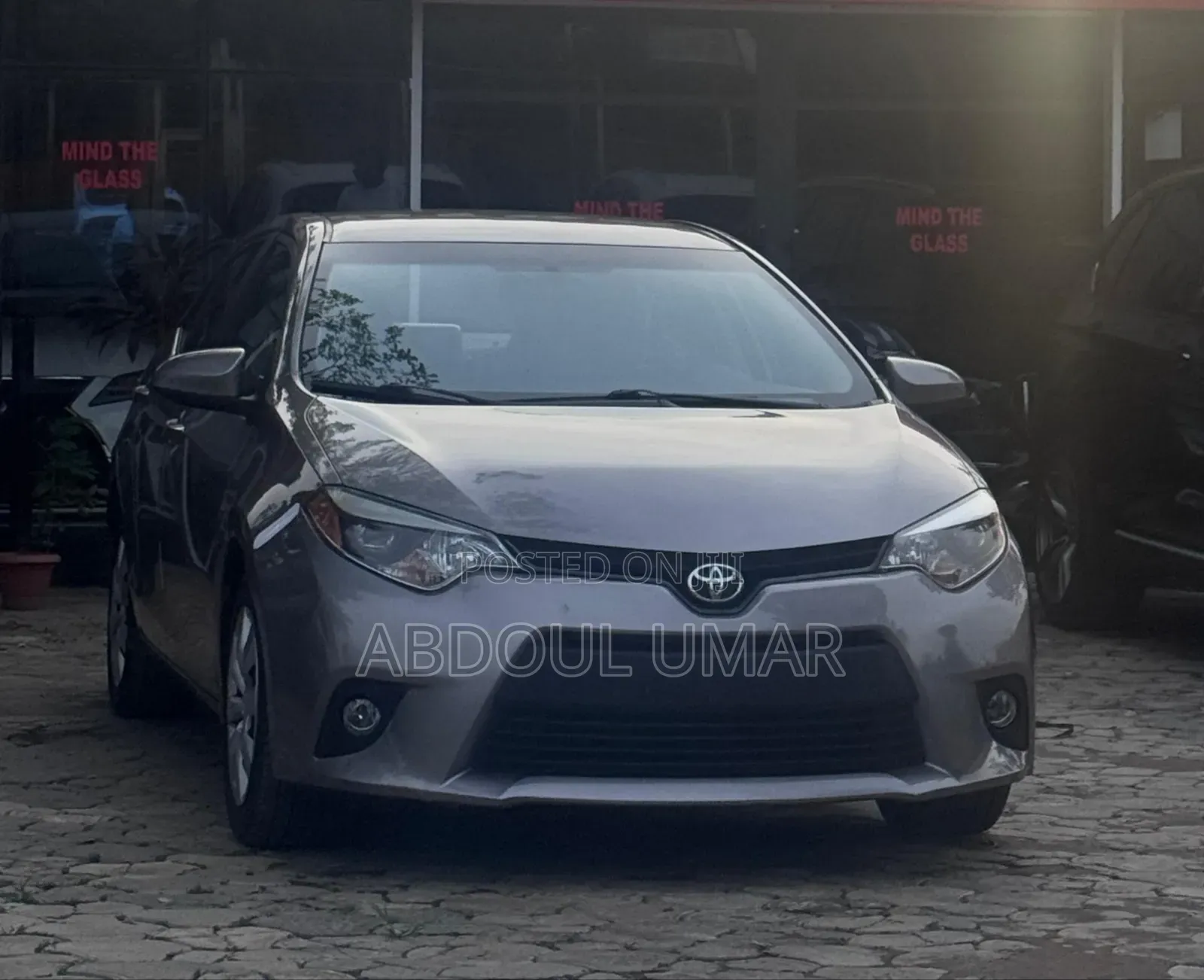Toyota Corolla LE 4dr Sedan (1.8L 4cyl CVT) 2014 Brown