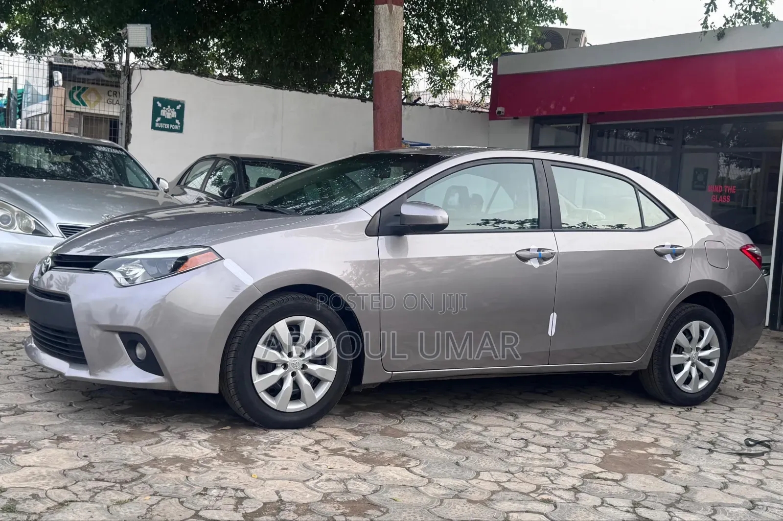 Toyota Corolla LE 4dr Sedan (1.8L 4cyl CVT) 2014 Brown