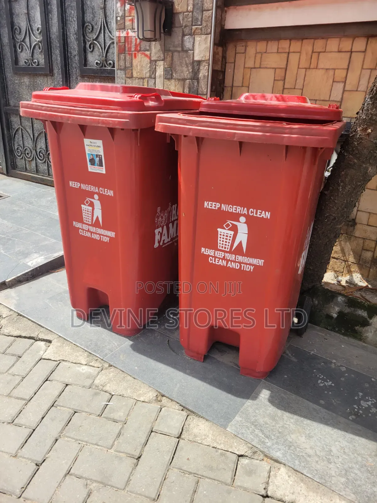 240l Plastic Industrial Waste Bin (Red)