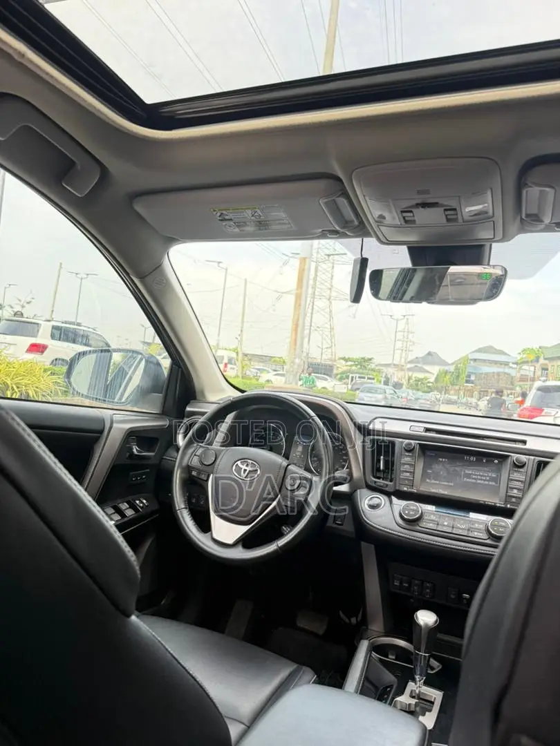 Toyota RAV4 Limited AWD (2.5L 4cyl 6A) 2017 Black