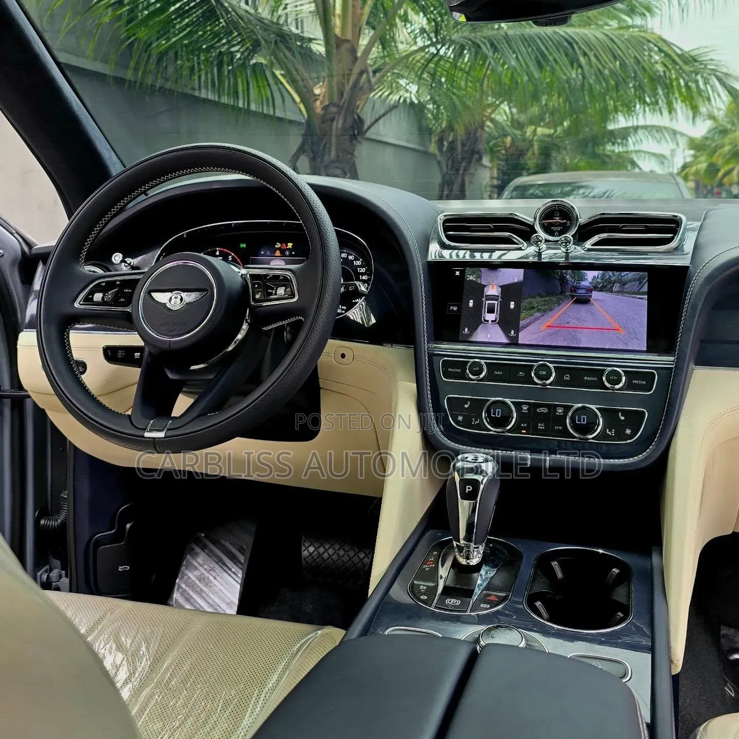 Bentley Bentayga 2025 Gray