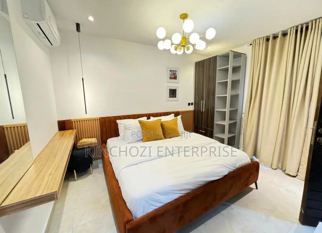2 Bedroom Apartment at Lekki Phase 1 for Shortlet
