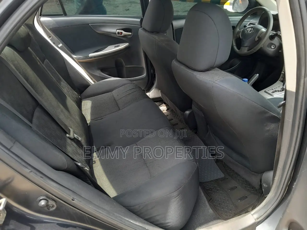Toyota Corolla S 4dr Sedan (1.8L 4cyl 4A) 2010 Gray