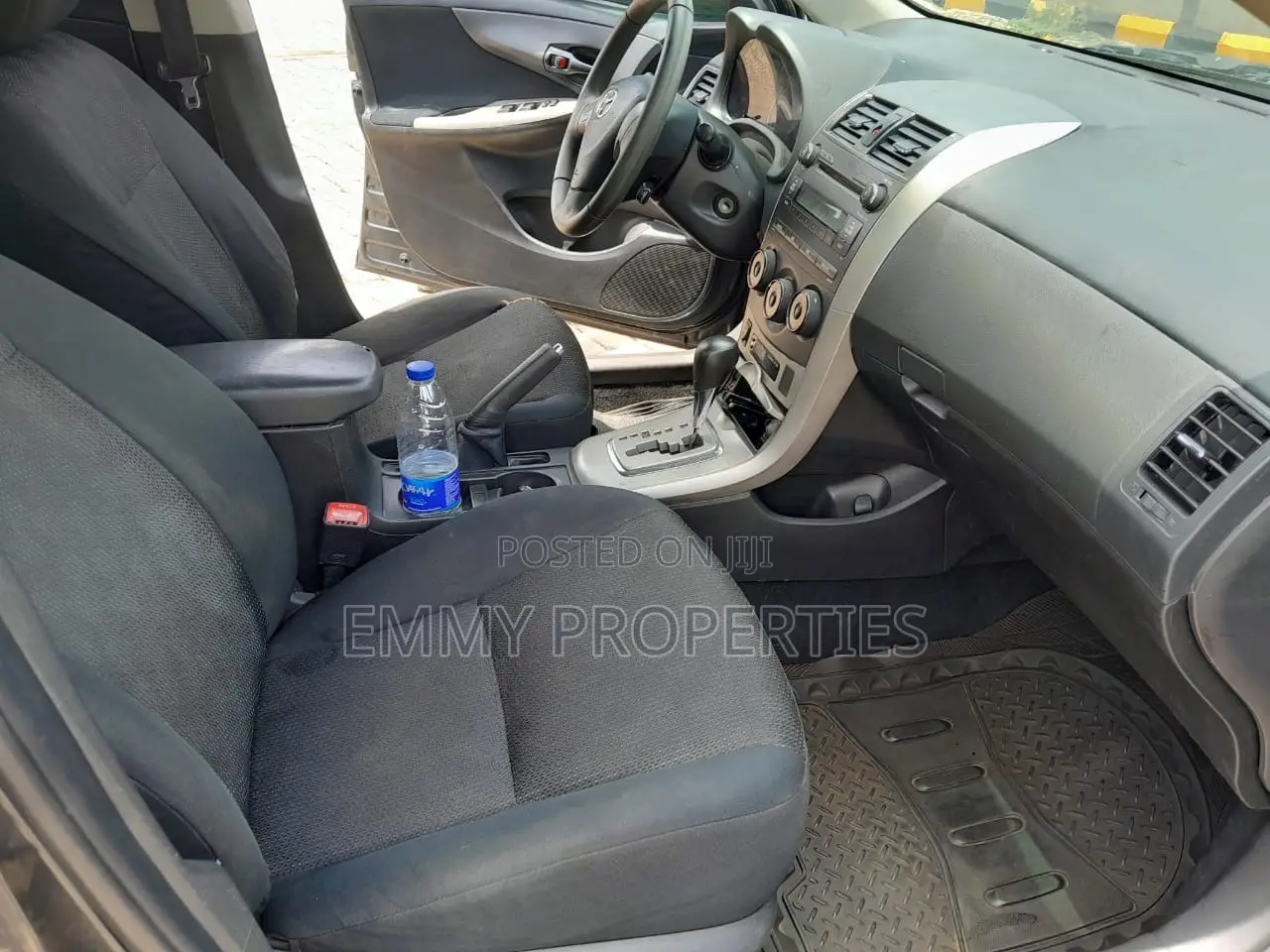 Toyota Corolla S 4dr Sedan (1.8L 4cyl 4A) 2010 Gray