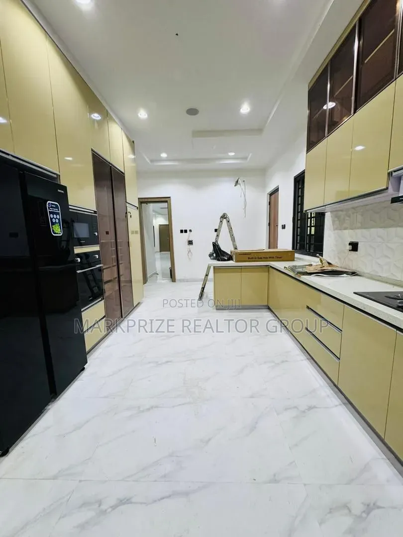 Furnished 5bdrm Duplex in Omole Phase 1 Lagos for sale