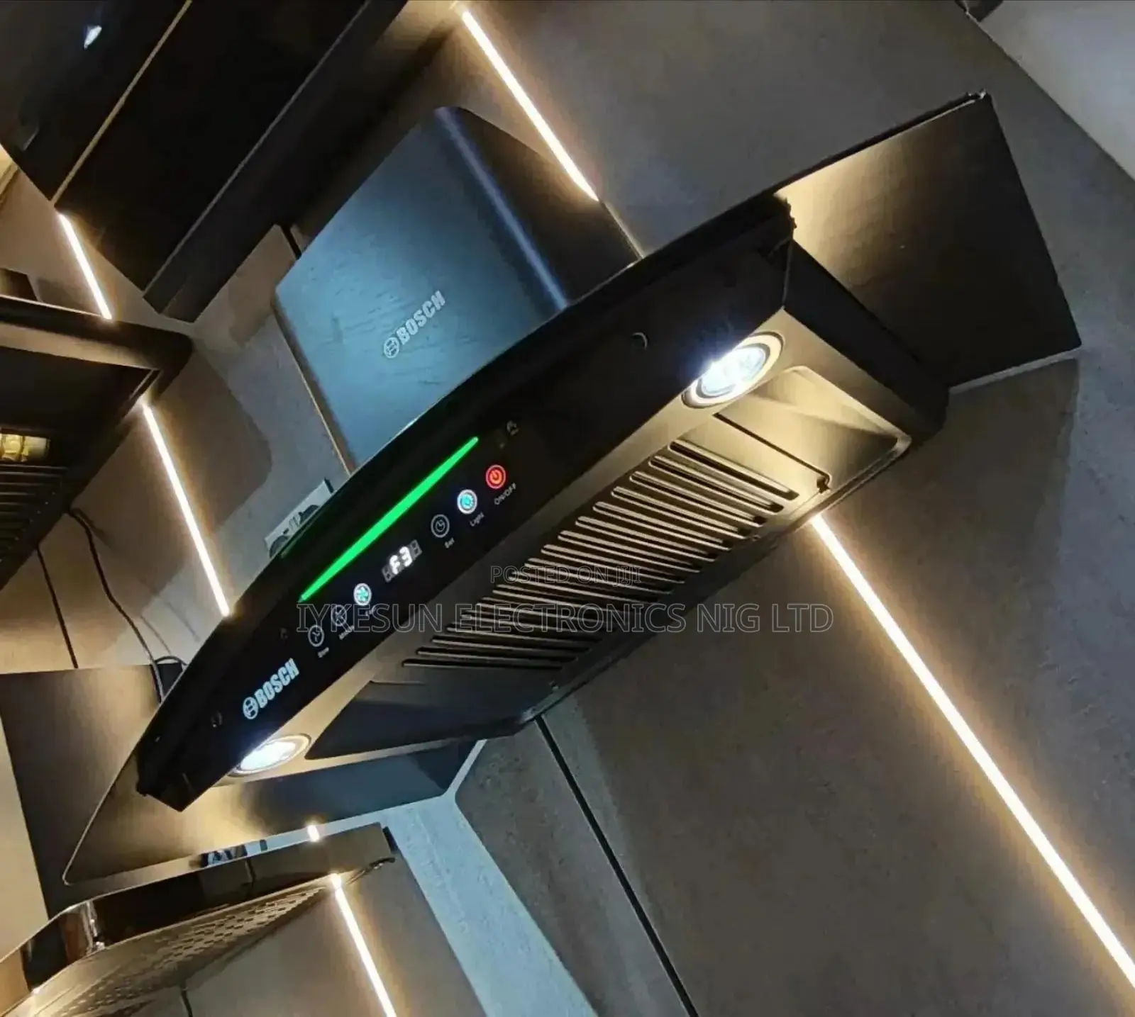 Quality Bosch Premium Luxury 90cm Curved Smart Inverter Range Hood