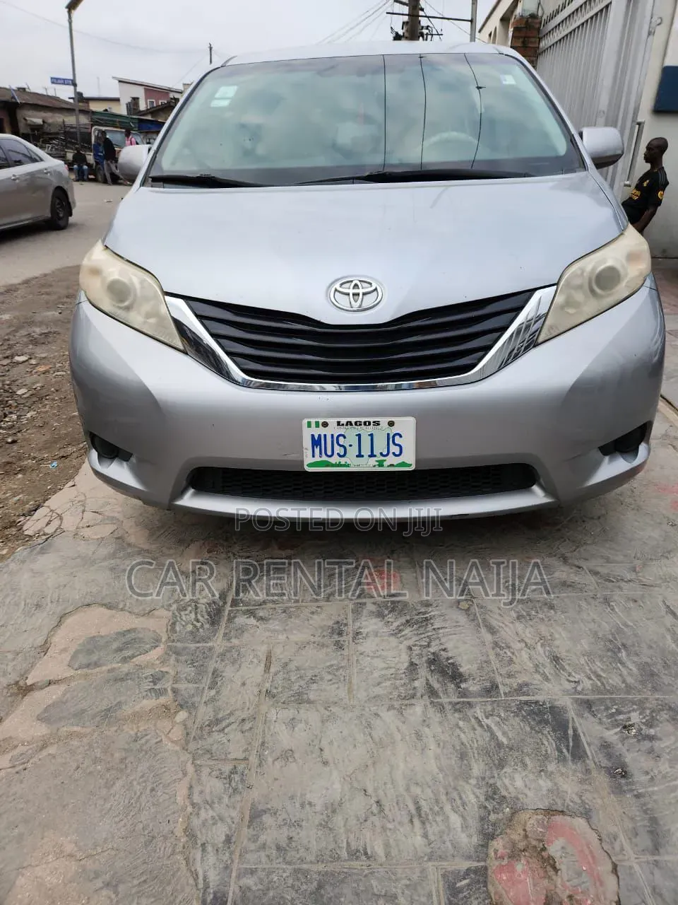 Tyota Sienna Available For Self Drive