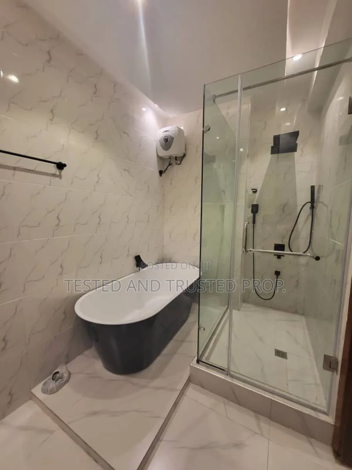 Furnished 2bdrm Apartment in Vi, Akin Adesola for rent