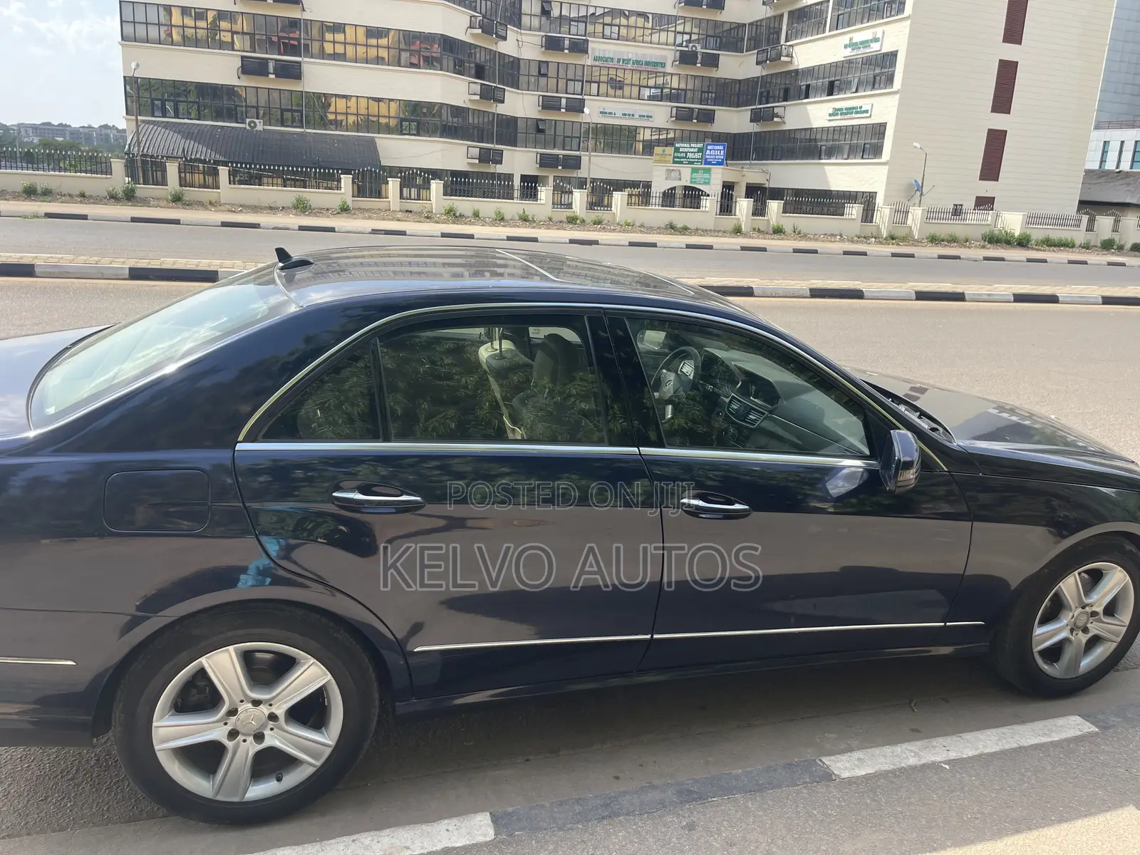 Mercedes-Benz E350 2010 Blue