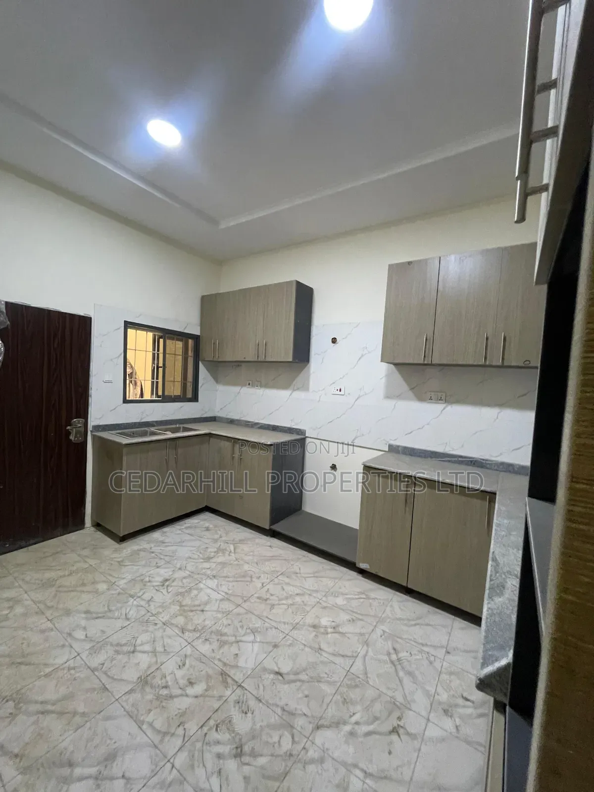 3bdrm Block of Flats in Katampe Main for rent