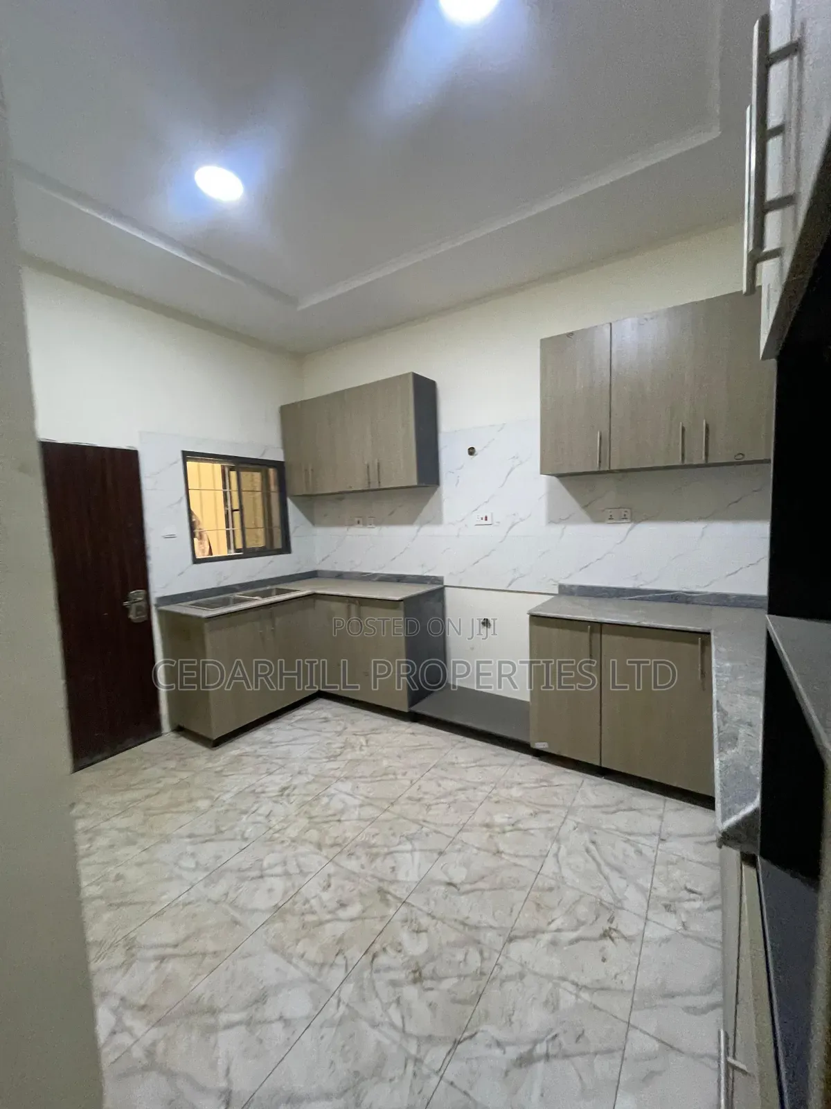 3bdrm Block of Flats in Katampe Main for rent