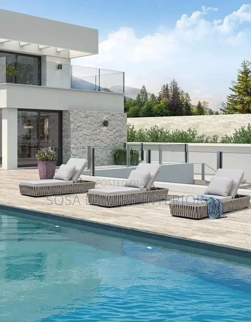 Premium Outdoor Wicker Sun Lounger