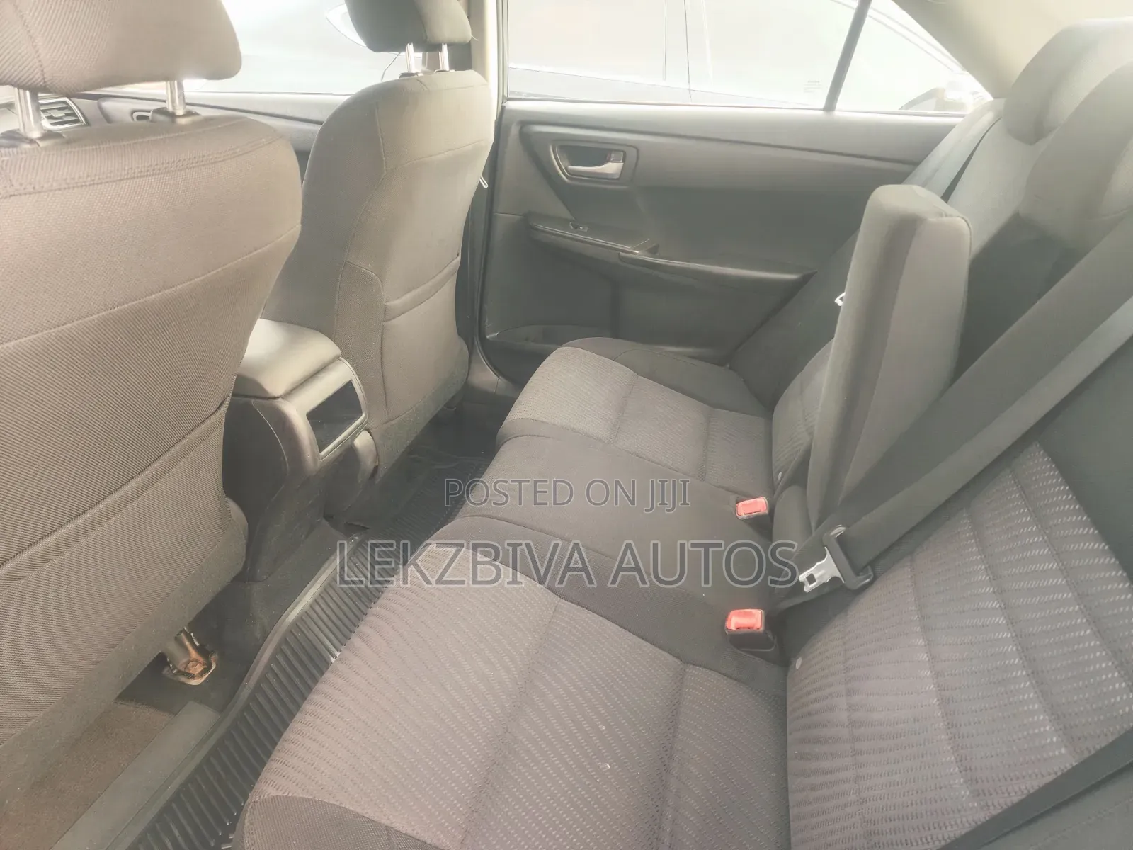 Toyota Camry 2016 Silver