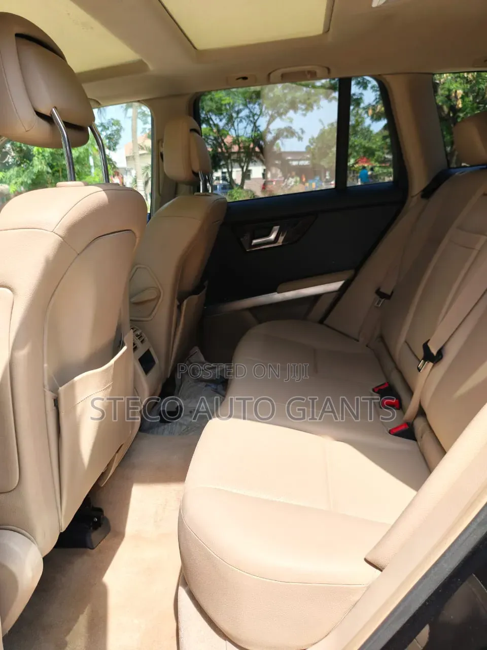 Car 2012 Black