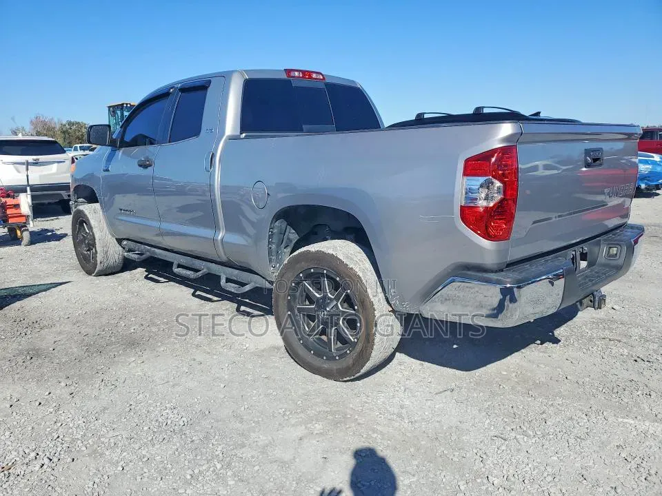 Toyota Tundra 2014 Silver