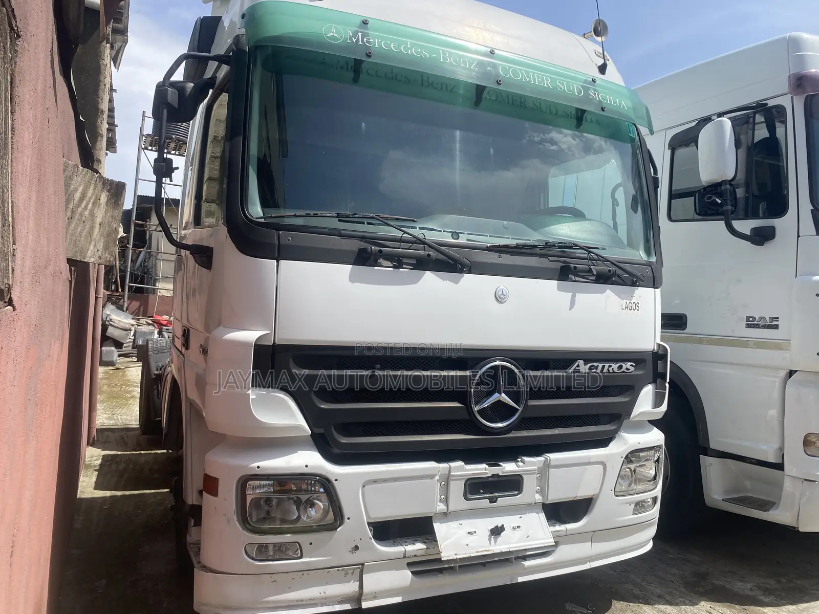 Mercedes Benz Actros White