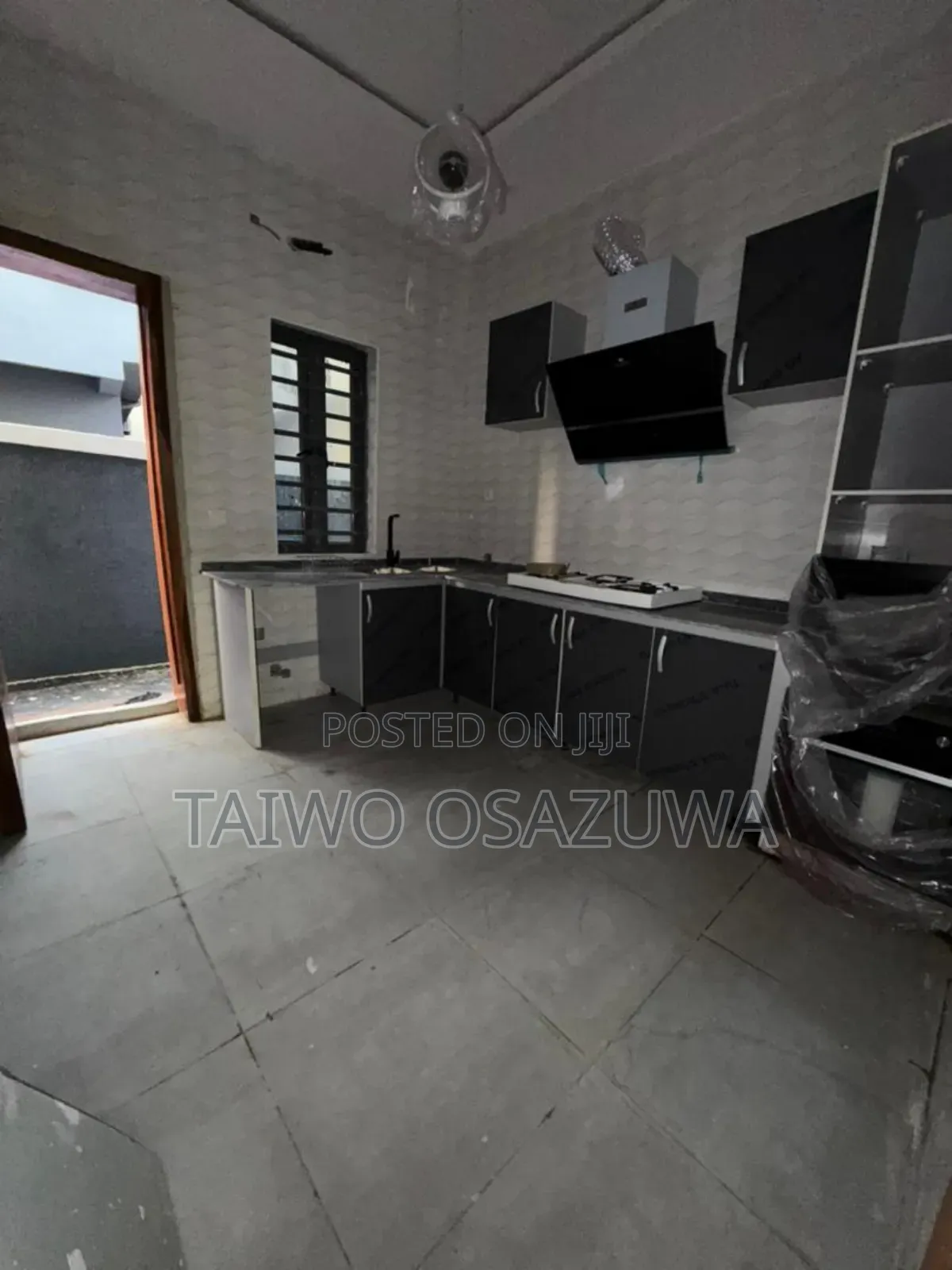 4bdrm Duplex in Ologolo for sale