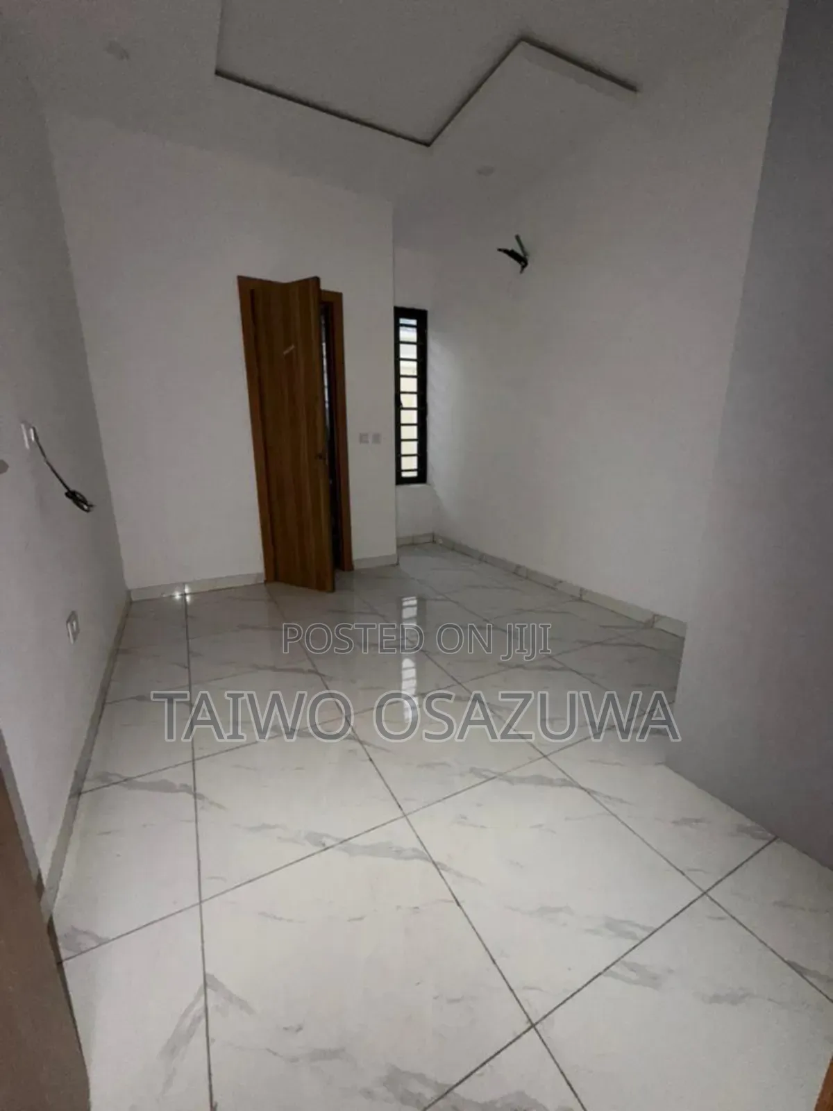 4bdrm Duplex in Ologolo for sale