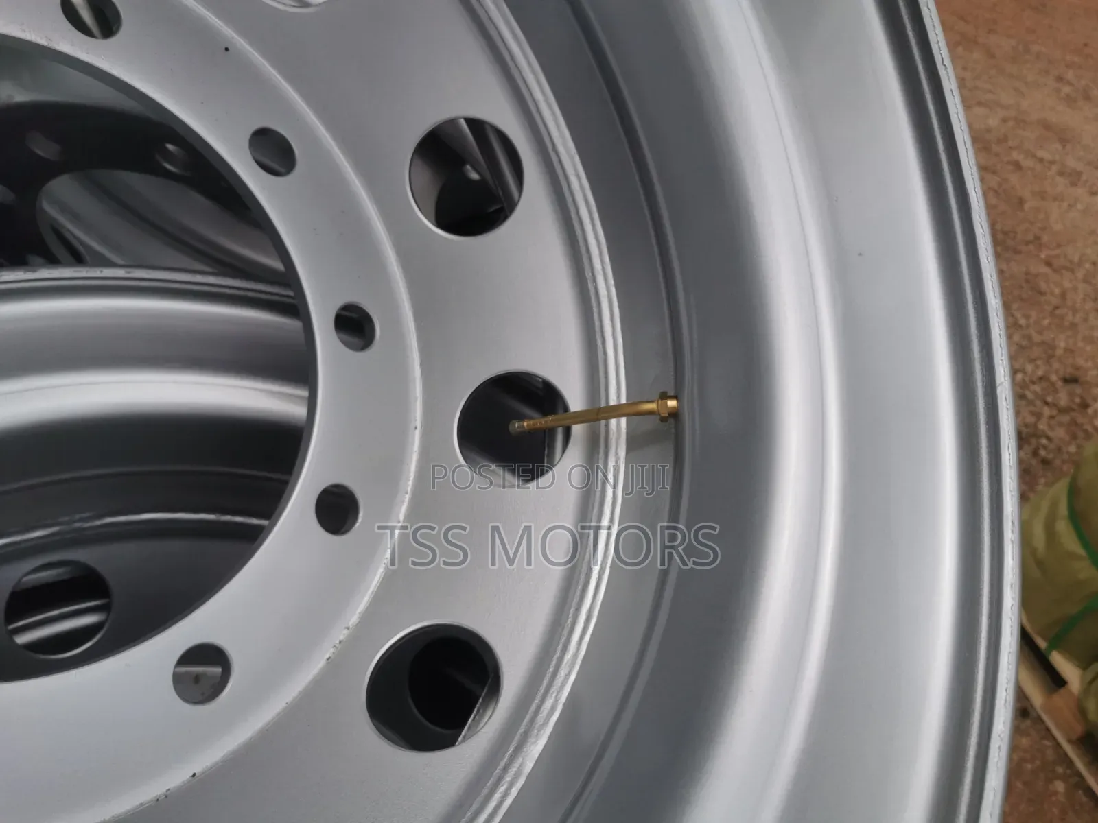 Truck Rims 9" 22.5