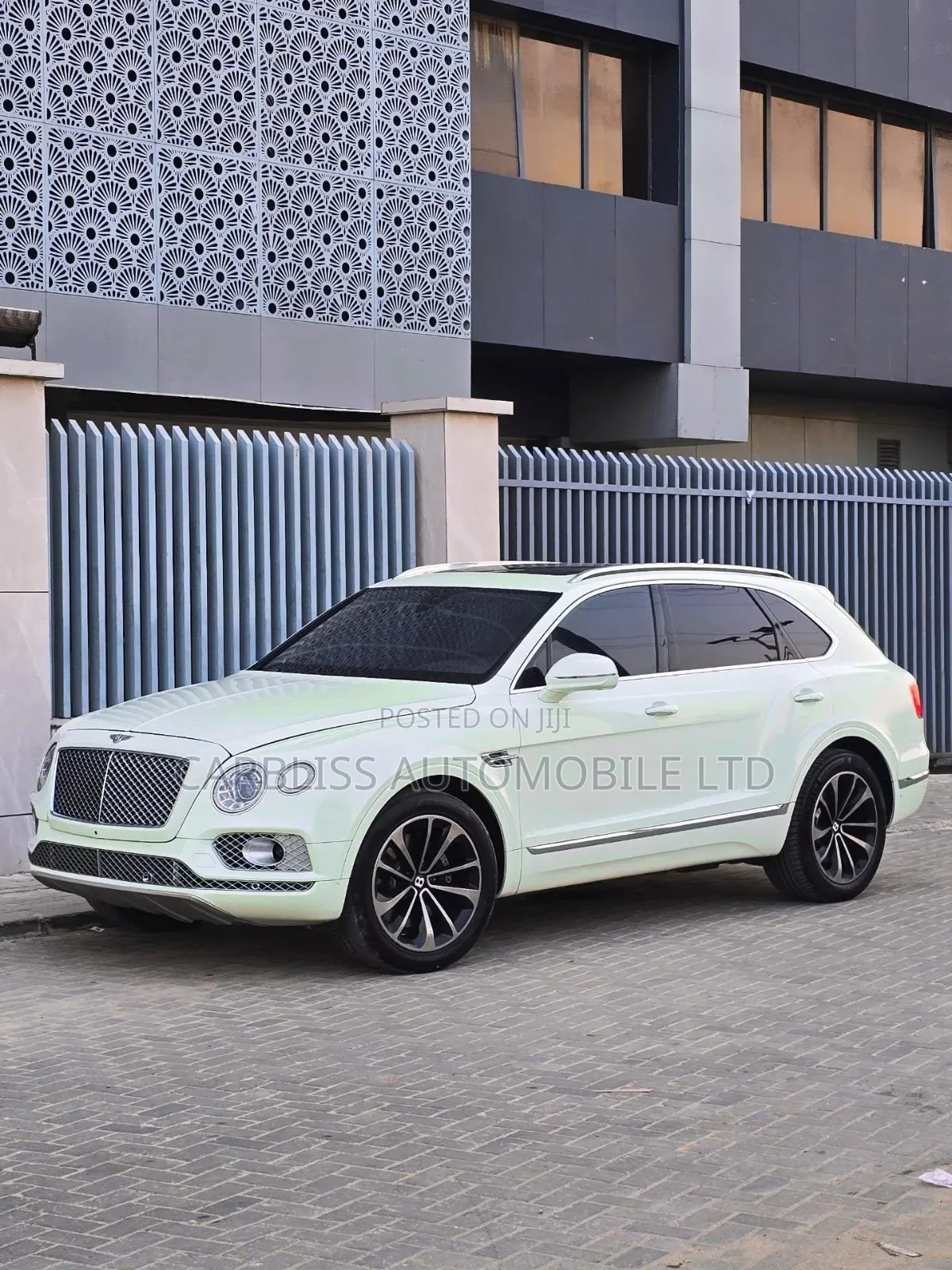 Bentley Bentayga V8 AWD 2019 White