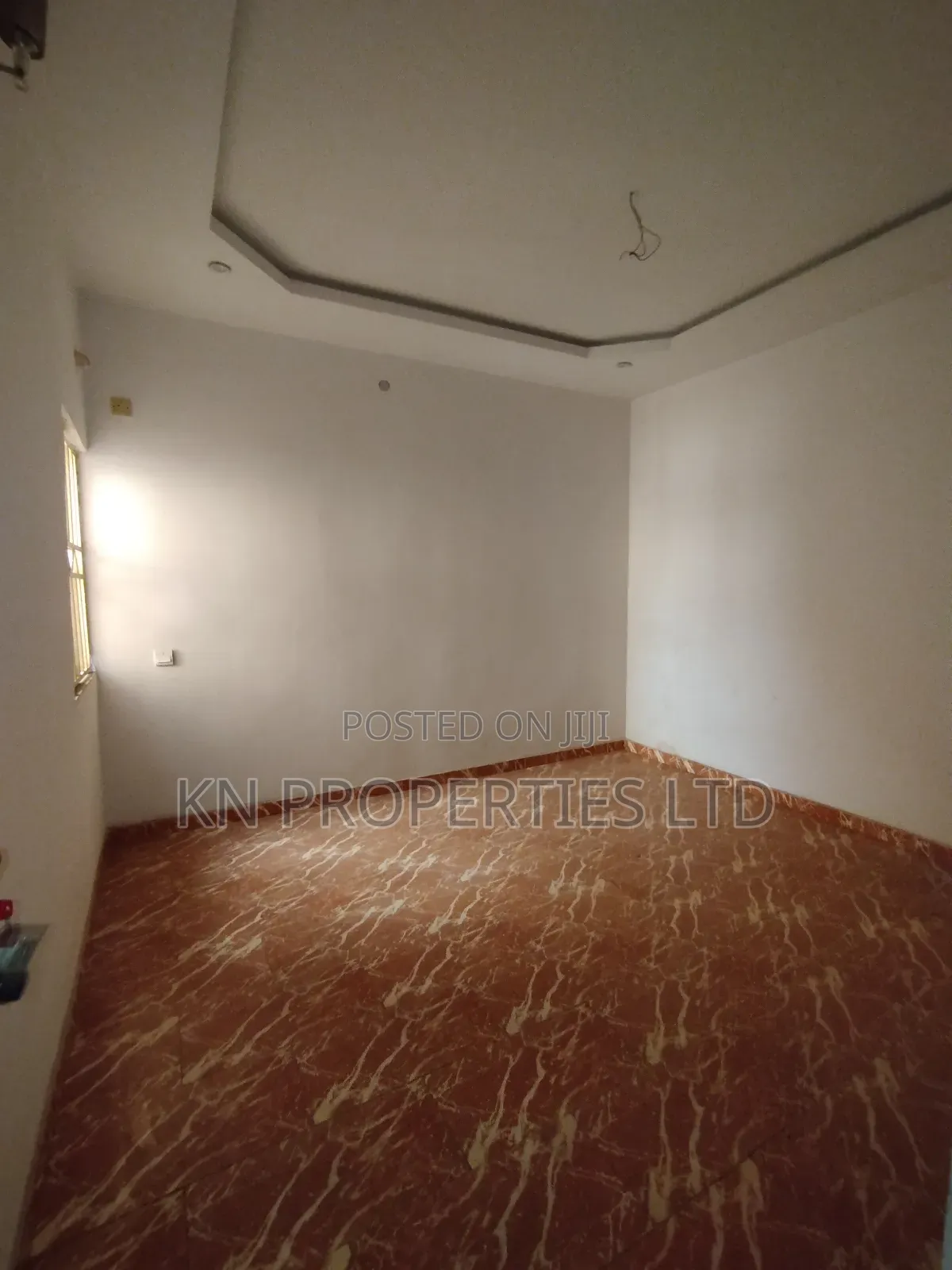 3bdrm Block of Flats in Area 1 for rent