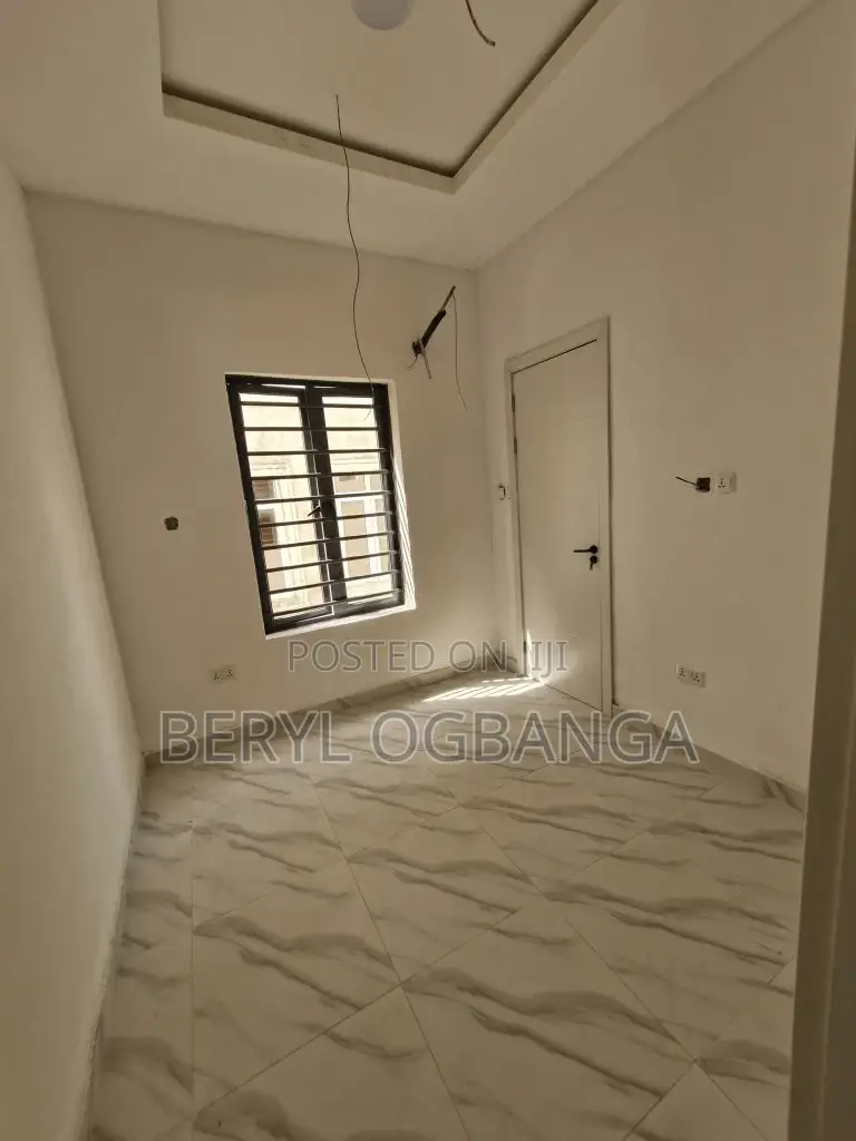 4bdrm Duplex in Ikate for sale