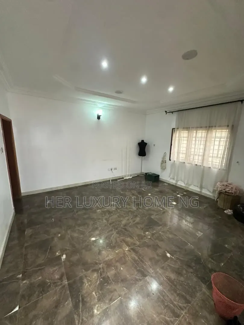 2bdrm Apartment in Ologolo for rent