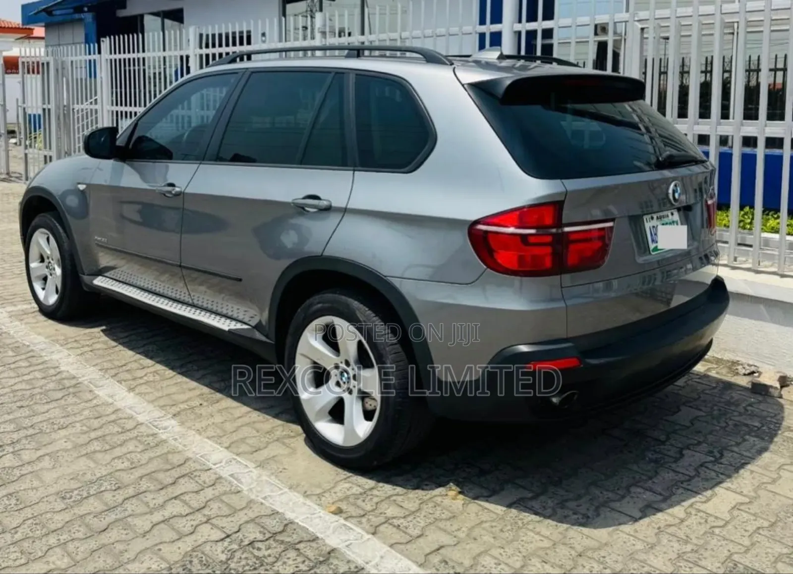 BMW X5 xDrive 30i AWD (3.0L 6cyl 6A) 2009 Gray