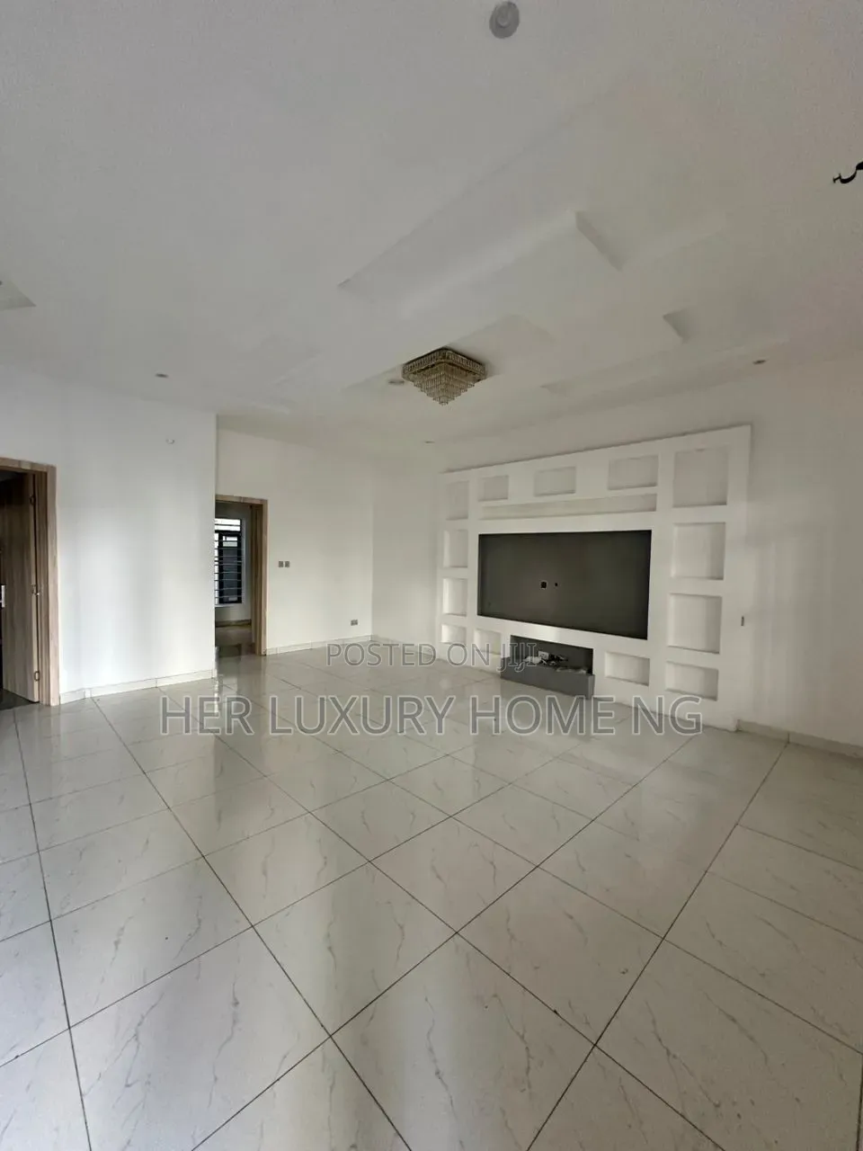 1bdrm Apartment in Royal Pine Gate 1, Lekki Expressway for rent