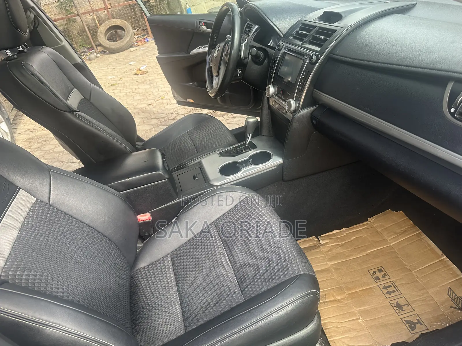 Toyota Camry 2014 Gold