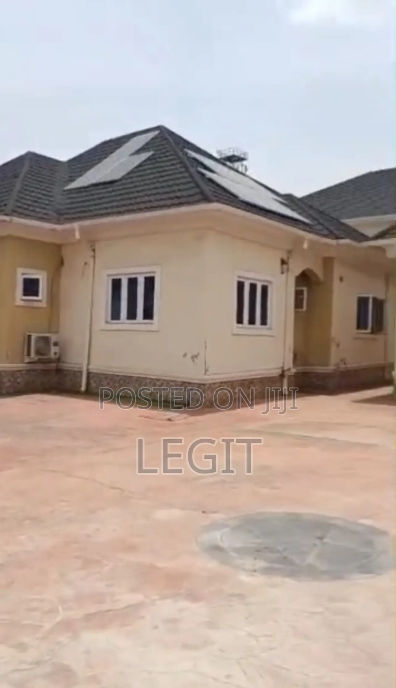 3bdrm Bungalow in Lugbe District for sale