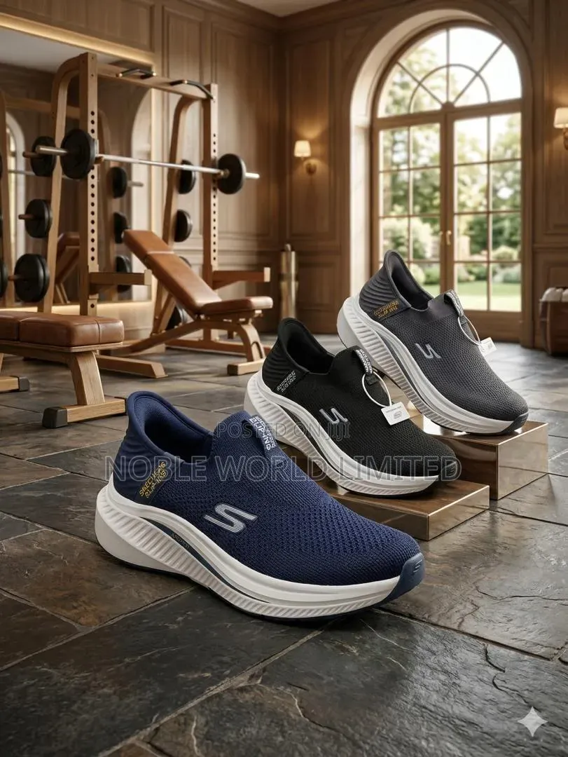 Sleek and Comfortable Sneakers (Sketchers) Cw 5j