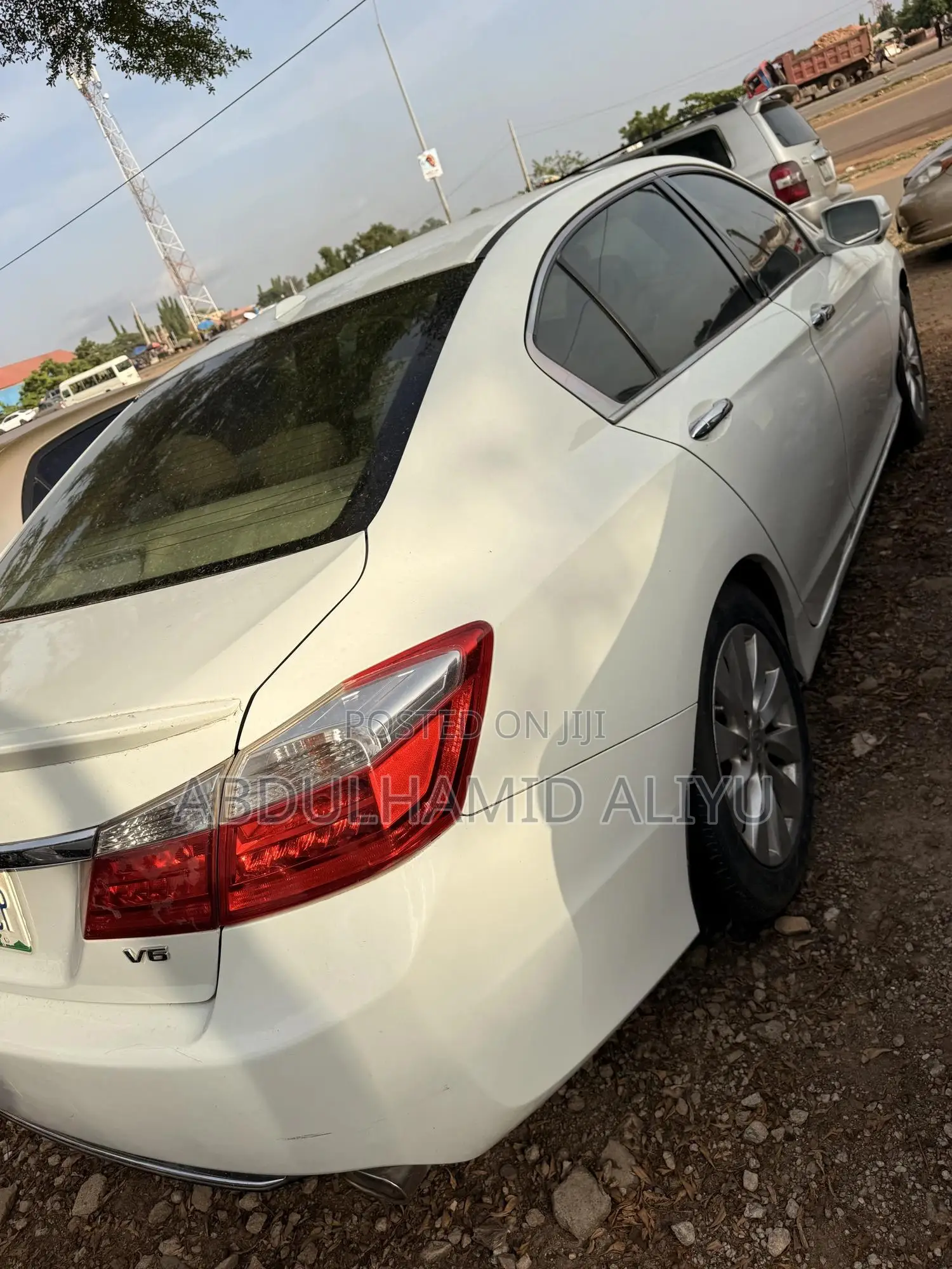 Honda Accord EX-L V-6 4dr Sedan FWD (3.5L 6cyl 6A) 2013 White
