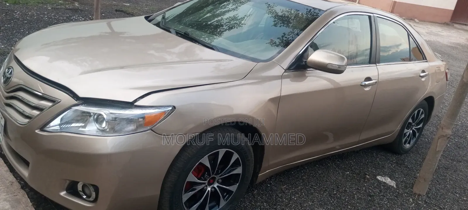 Toyota Camry SE 4dr Sedan (2.5L 4cyl 6AM) 2010 Gold