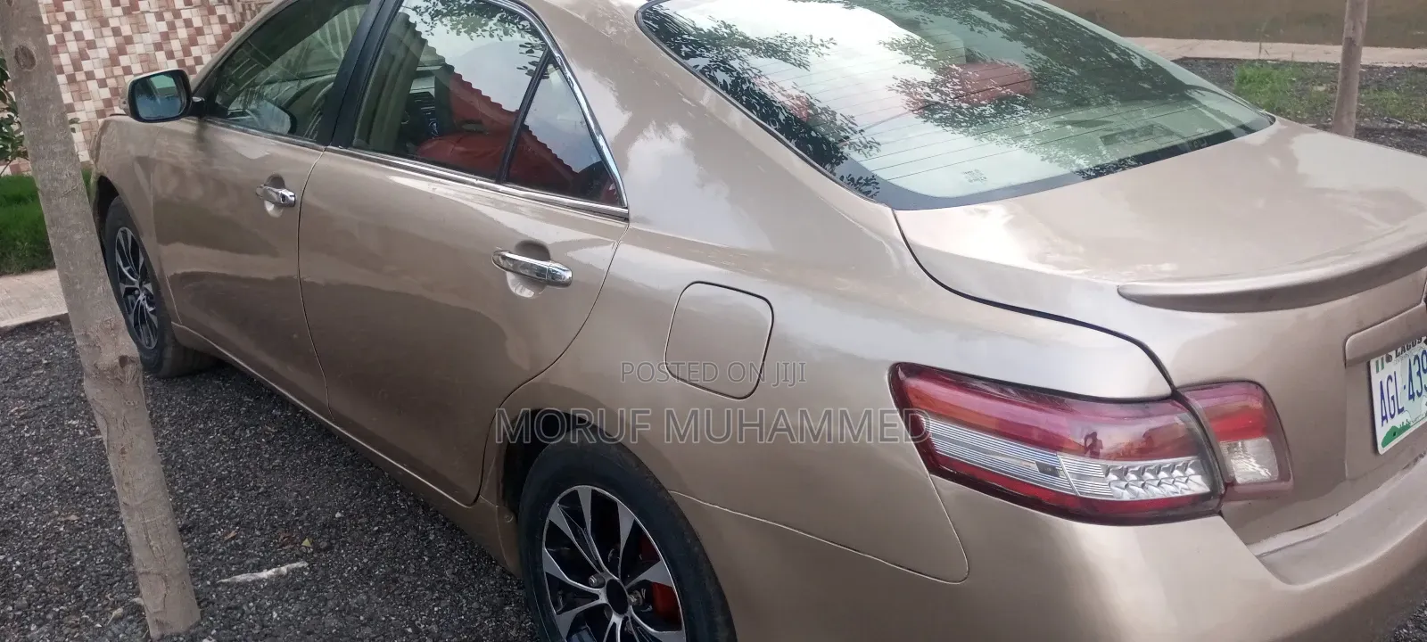 Toyota Camry SE 4dr Sedan (2.5L 4cyl 6AM) 2010 Gold