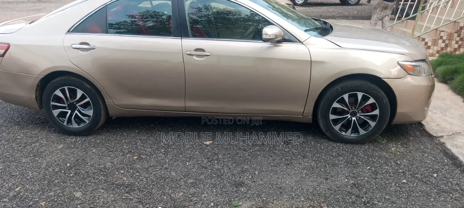 Toyota Camry SE 4dr Sedan (2.5L 4cyl 6AM) 2010 Gold