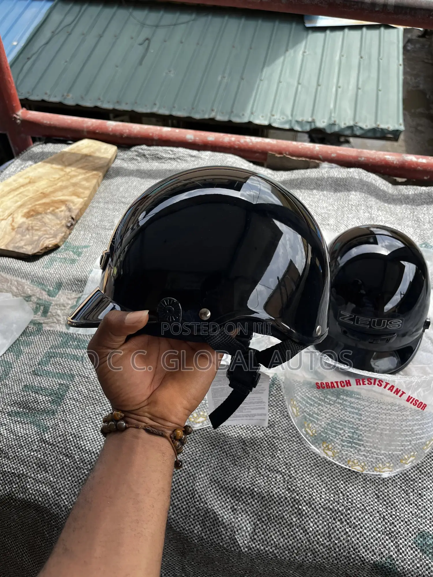 Good Quality Zeus Helmet For Your Safety When Driving