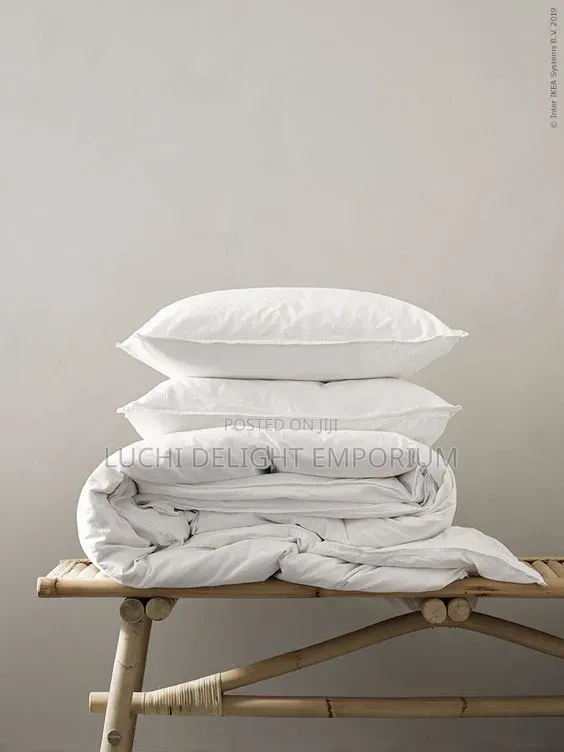 Luxury Unique Plain White Duvet Bedsheets and 4 Pillowcase Set