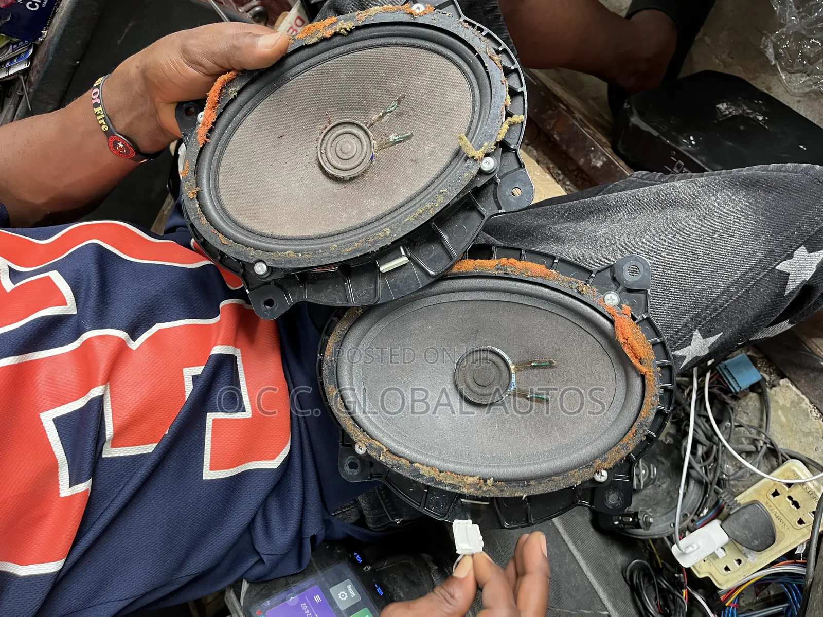 Direct Follow Come Motor JBL Speakers the Complete 4 Doors